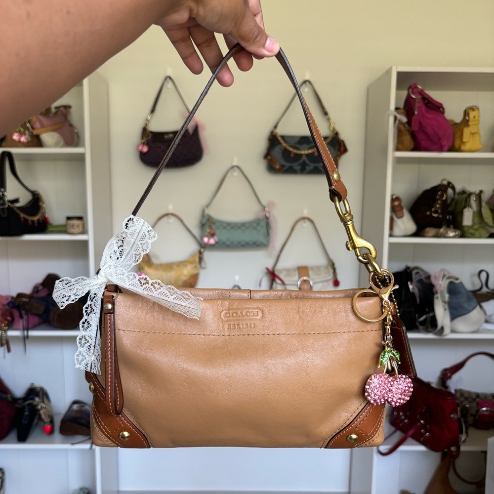 Y2K Coach Carly Shoulder Bag Tan 🤎